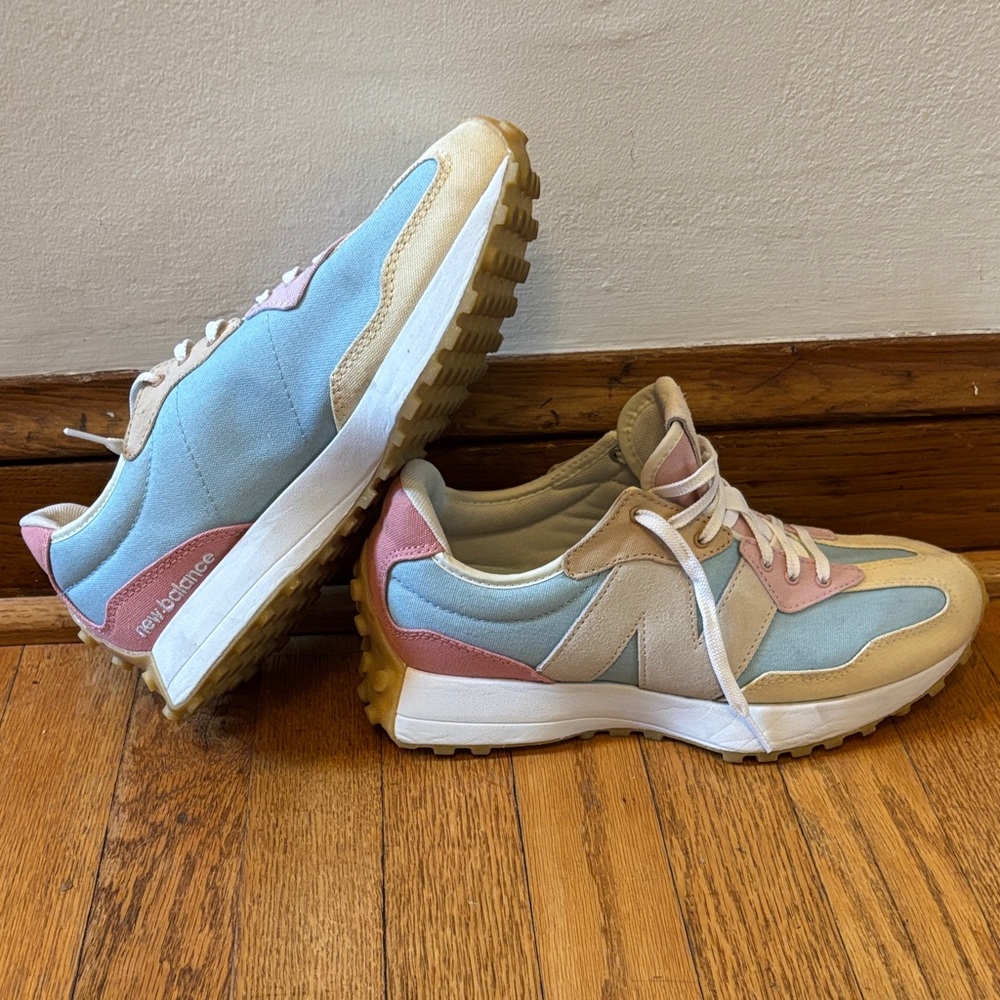 New Balance 327 size 10W/8.5M Pastel Blue, Pink, and Tan Sneakers
